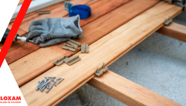 Astuces et bonnes pratiques LOXAM pour concevoir une terrasse durable et agréable.