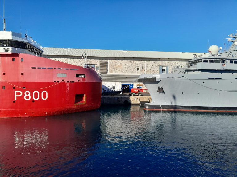 loxam-en-soutien-des-forces-Ocean_Indien-2